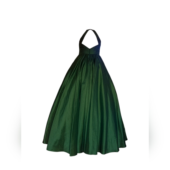 #46 - Amelia Couture Prom Dress Emerald Green - Picture 2 of 6